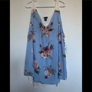 🐈NWT Justify Blue Floral Tank Top🐈